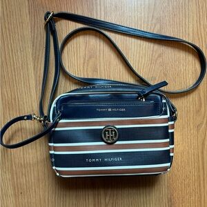 Tommy Hilfiger bag